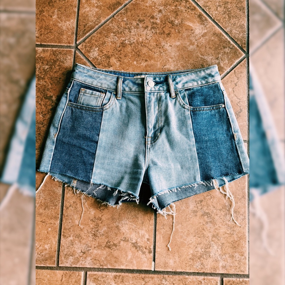 PacSun 3 Piece Blue Denim Highrise Icon Shorts - Picture 5 of 7